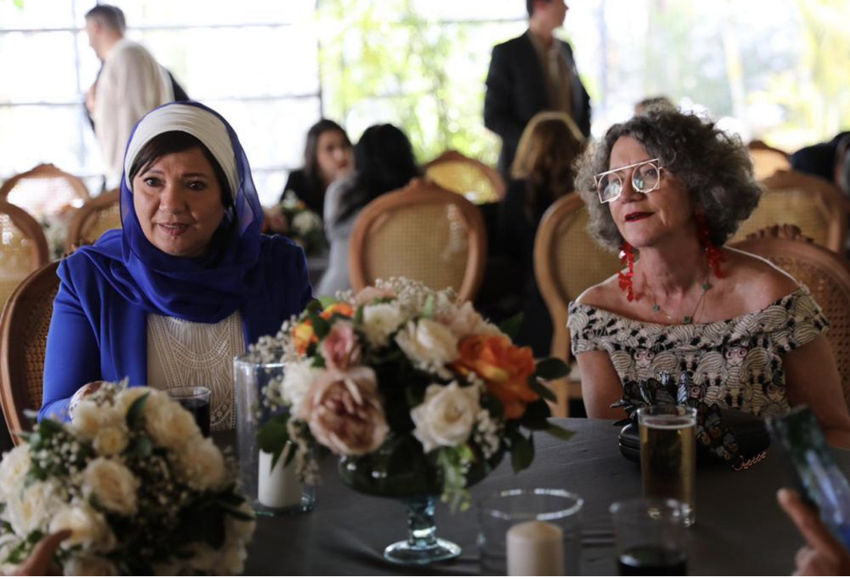 Figure 3: Hanaa (Aiyda Riyadh) and Maggie (Miryam Gouhar) bonding over divorce stories